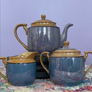 Elegant Blue and Tan Tea Set